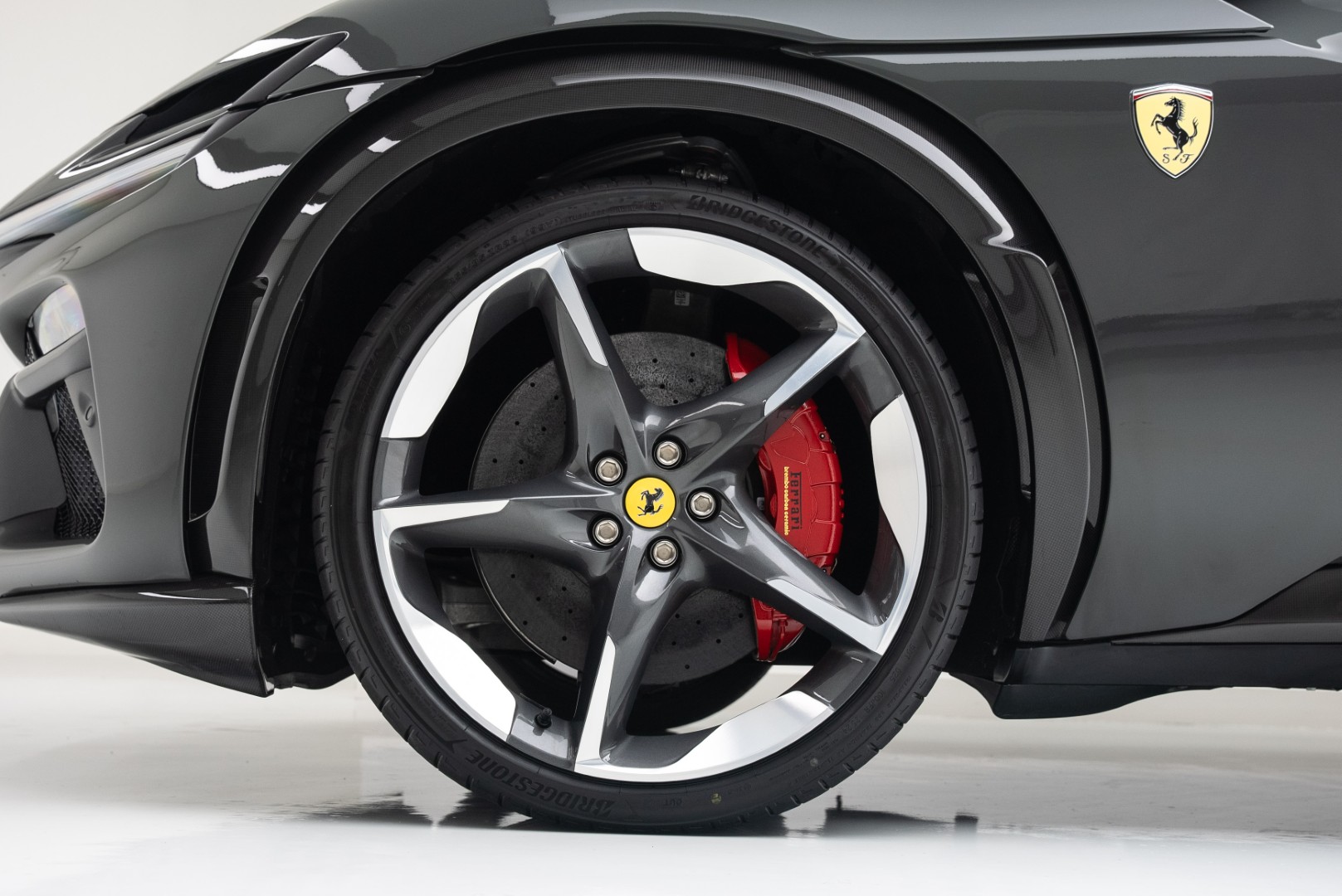 2025 FERRARI PUROSANGUE | FULL CARBON | GRIGIO SCURO | MASSAGE SEATS | HIGH SPECS.